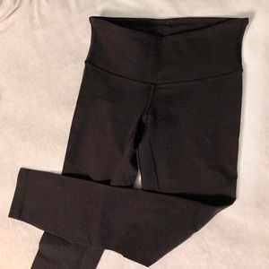 Black Lululemon Wunder Under Leggings
